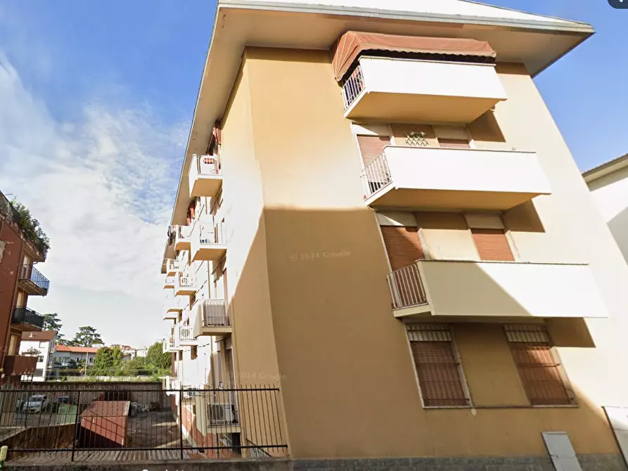 Immagine 18 di Appartamento in vendita  in Via Enrico Dell'Acqua a Busto Arsizio