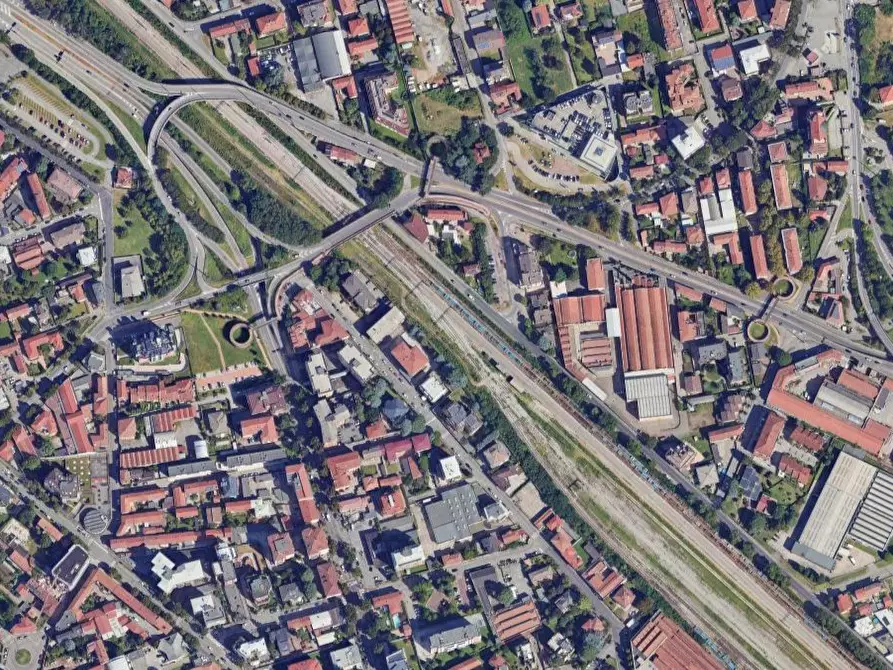 Immagine 26 di Appartamento in vendita  in Via Enrico Dell'Acqua a Busto Arsizio