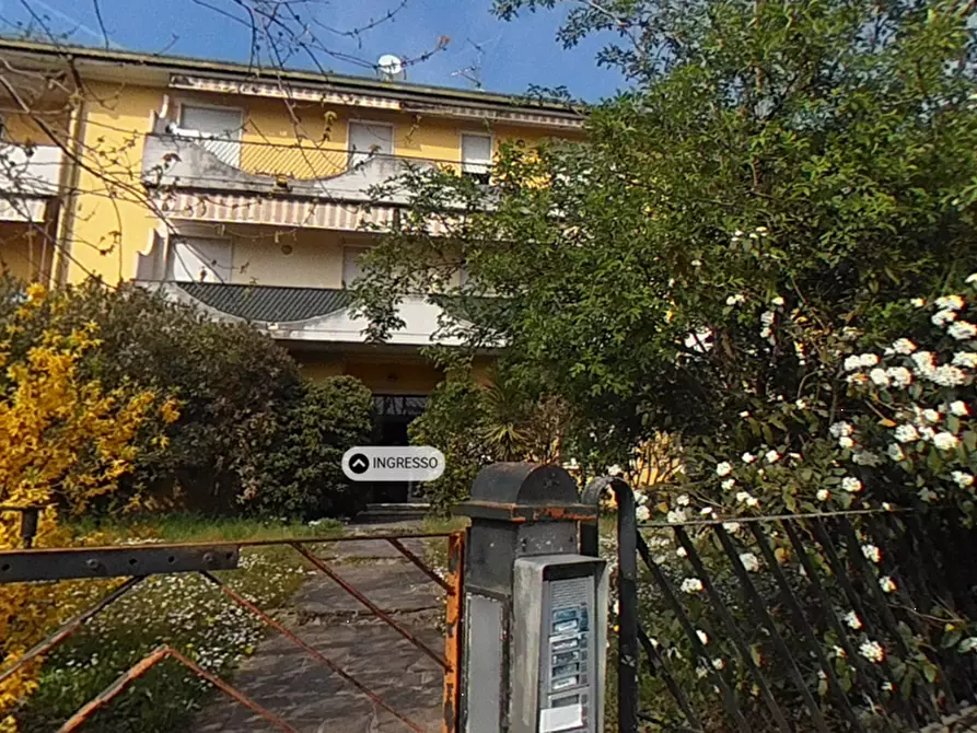Immagine 10 di Appartamento in vendita  in Via regia antica a Lonato del Garda