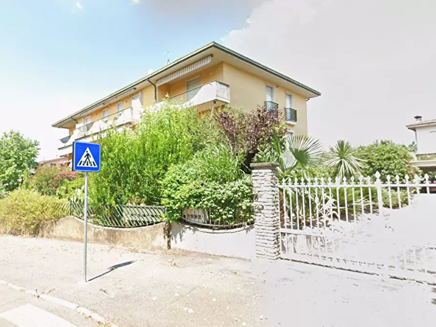 Immagine 13 di Appartamento in vendita  in Via regia antica a Lonato del Garda