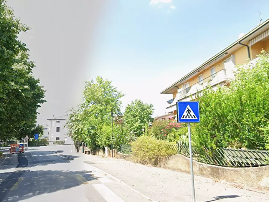 Immagine 15 di Appartamento in vendita  in Via regia antica a Lonato del Garda