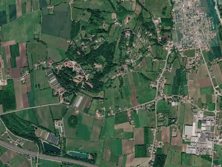 Immagine 12 di Porzione di casa in vendita  in Via S. Pietro  a Montecchio Precalcino