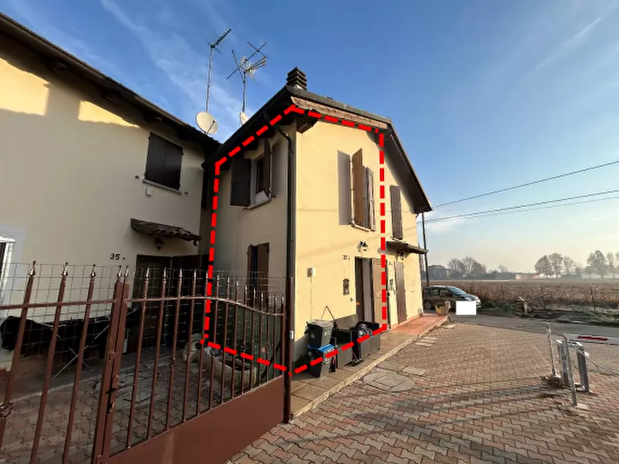 Immagine 3 di Porzione di casa in vendita  in via Miserabili a Budrio