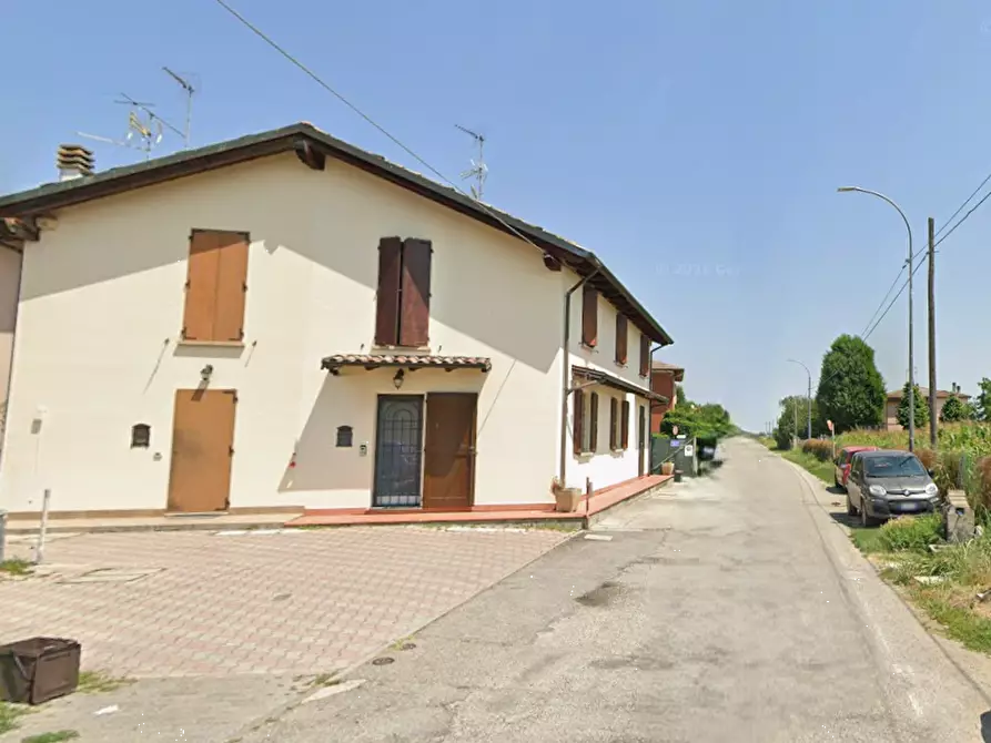 Immagine 11 di Porzione di casa in vendita  in via Miserabili a Budrio