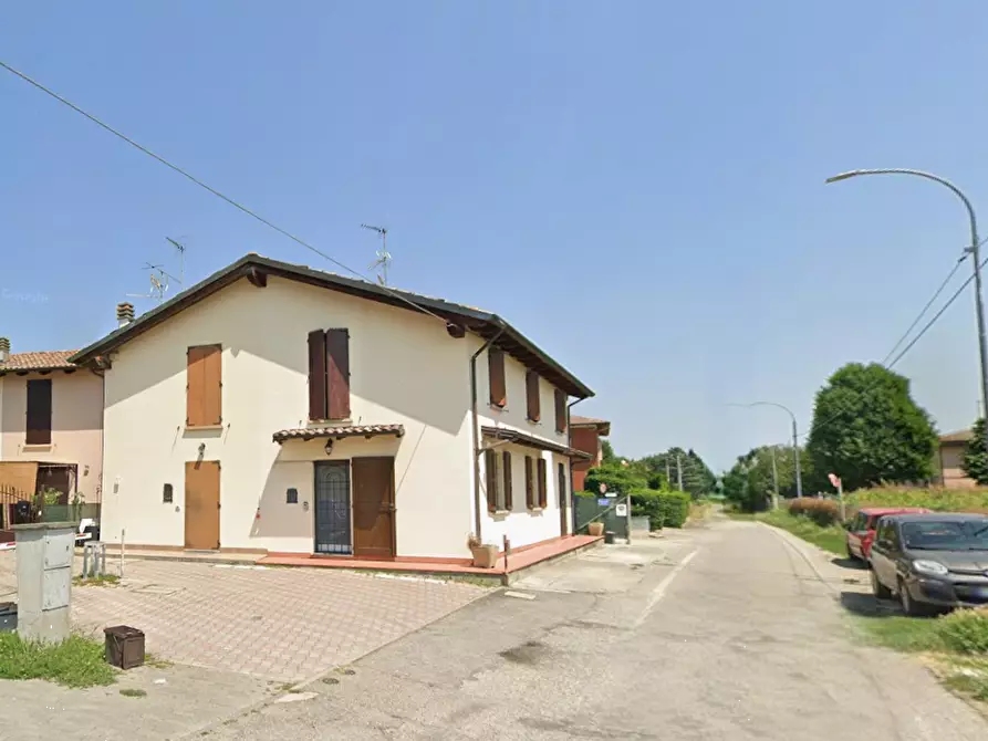 Immagine 12 di Porzione di casa in vendita  in via Miserabili a Budrio