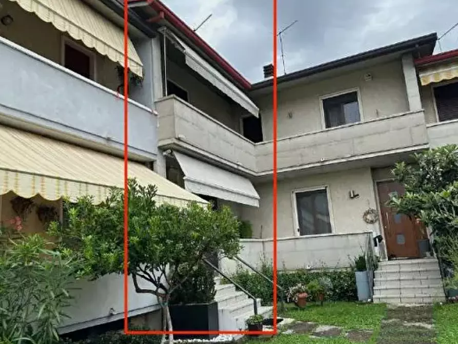 Immagine 6 di Porzione di casa in vendita  in Via Rizzardini a Piovene Rocchette