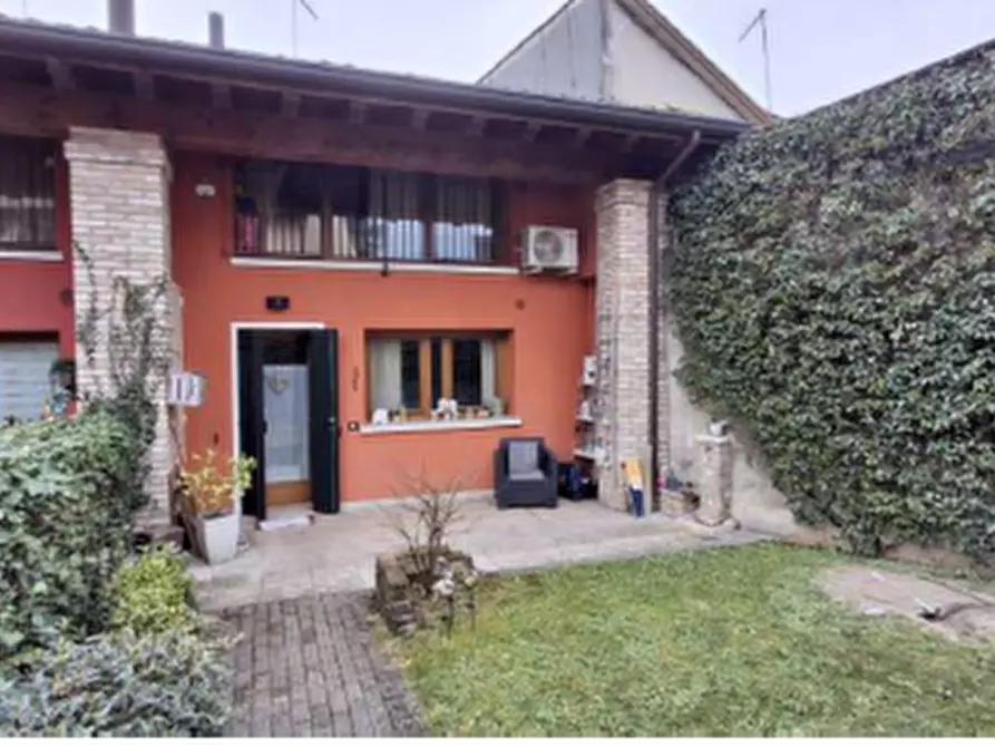 Immagine 2 di Appartamento in vendita  in Via San Pio X a Pieve Del Grappa