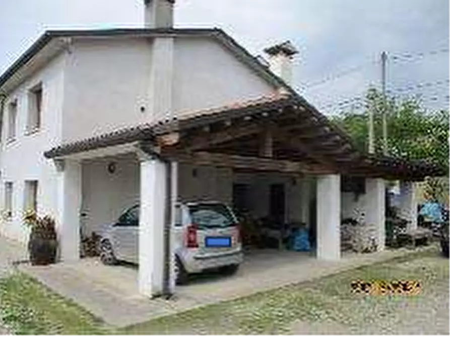 Immagine 22 di Casa indipendente in vendita  in  Via Giovanni e Paolo Possamai a Pieve Di Soligo