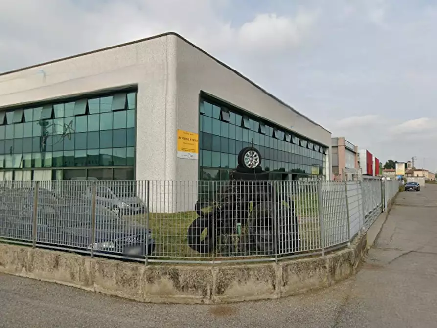 Immagine 5 di Capannone industriale in vendita  in Via del Commercio a Orzivecchi