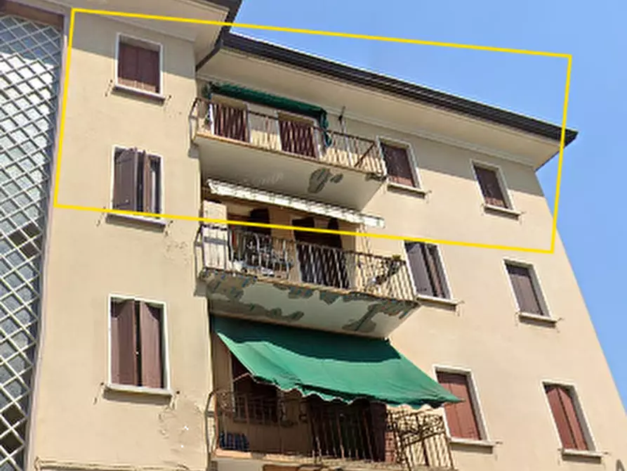 Immagine 12 di Appartamento in vendita  in Via Cadore a Conegliano