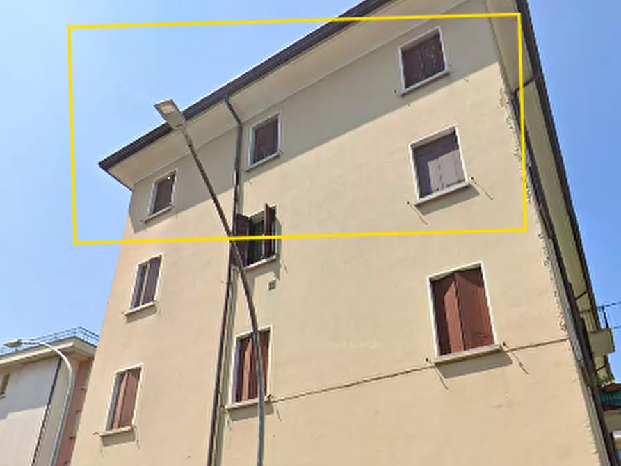 Immagine 23 di Appartamento in vendita  in Via Cadore a Conegliano