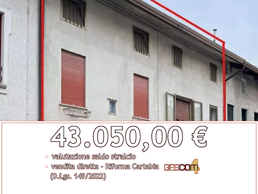 Immagine 1 di Porzione di casa in vendita  in Via Olmo a Carrè