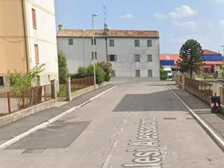 Immagine 16 di Appartamento in vendita  in Via Milesi a Vittorio Veneto