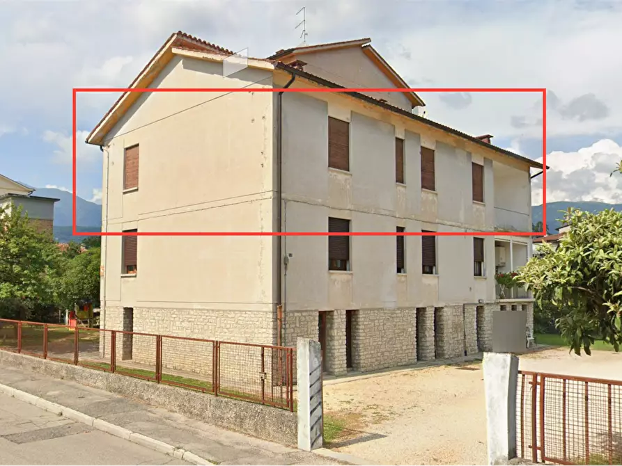 Immagine 2 di Appartamento in vendita  in Via Milesi a Vittorio Veneto