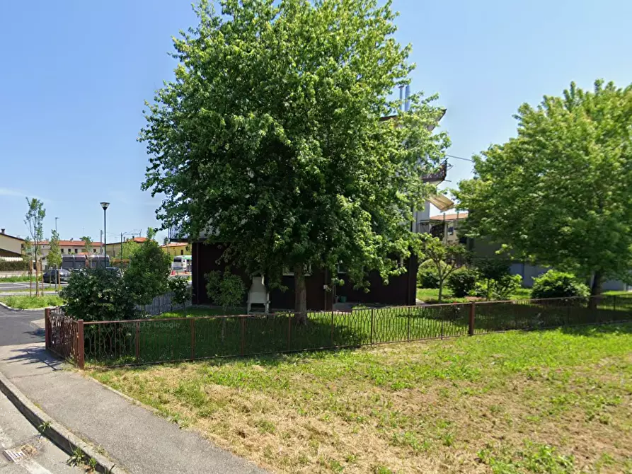 Immagine 10 di Appartamento in vendita  in Via Altinia a Venezia