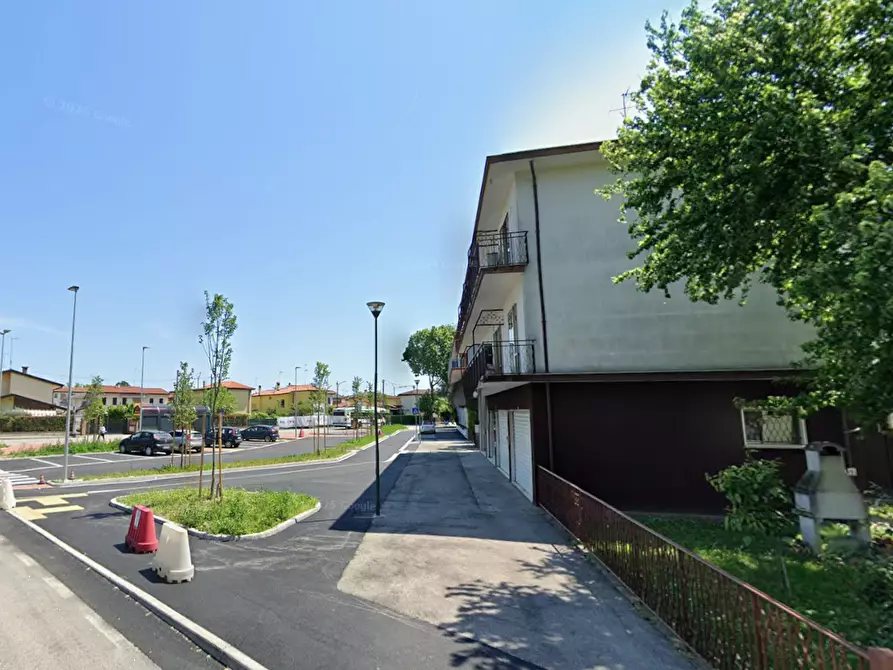 Immagine 14 di Appartamento in vendita  in Via Altinia a Venezia