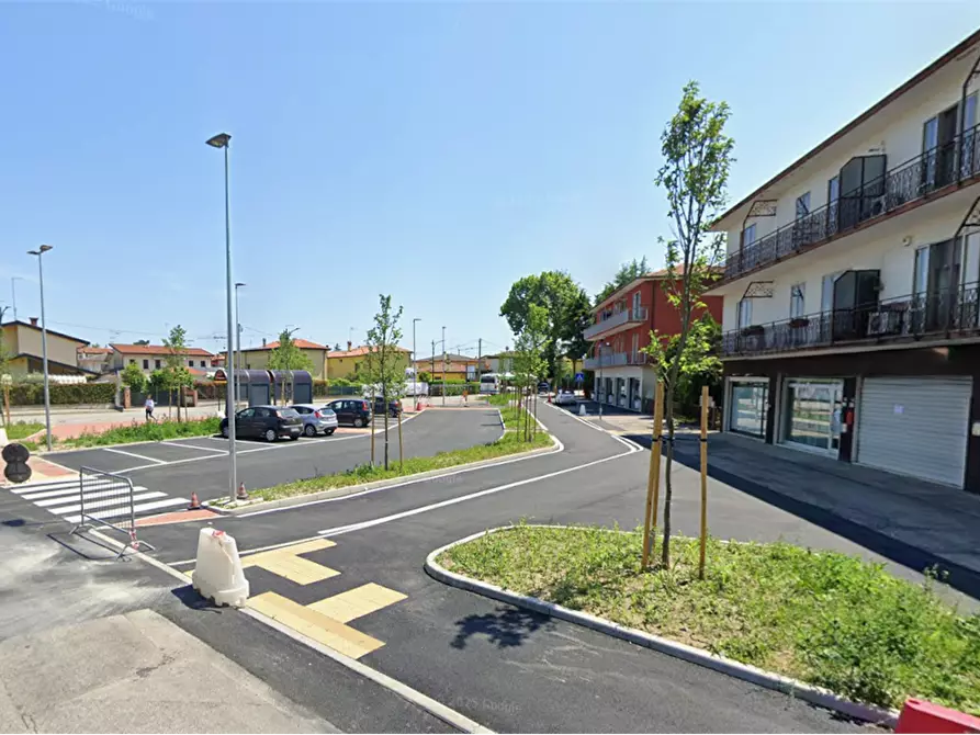 Immagine 17 di Appartamento in vendita  in Via Altinia a Venezia