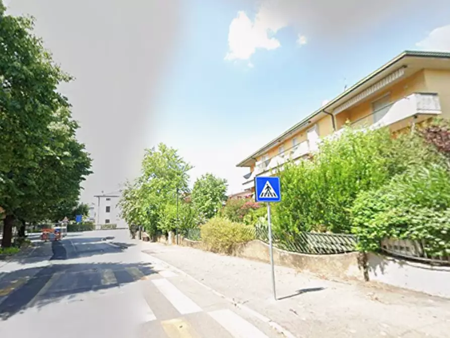Immagine 17 di Appartamento in vendita  in Via regia antica a Lonato del Garda