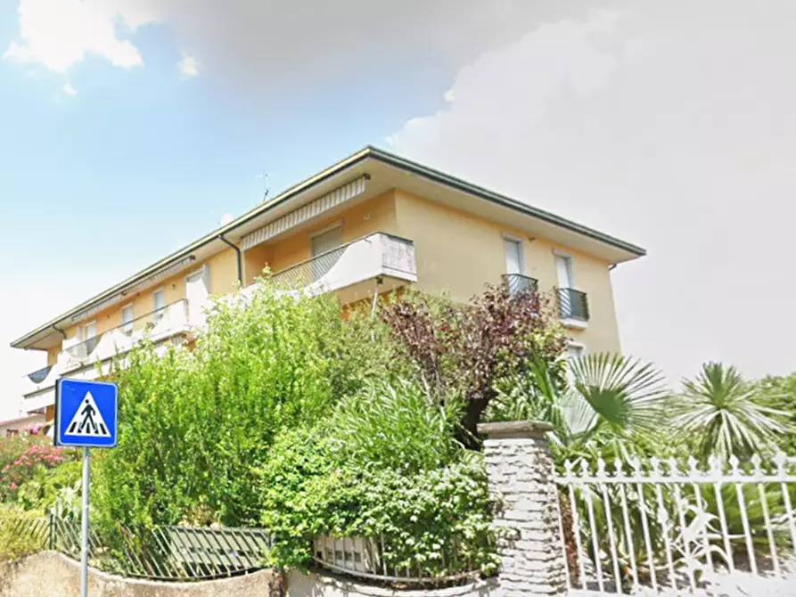 Immagine 27 di Appartamento in vendita  in Via regia antica a Lonato del Garda