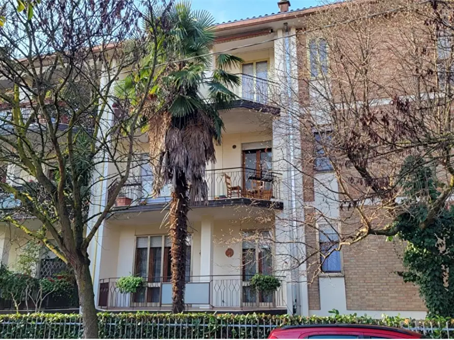 Immagine 3 di Appartamento in vendita  in Via Enrico Bernardi  a Padova
