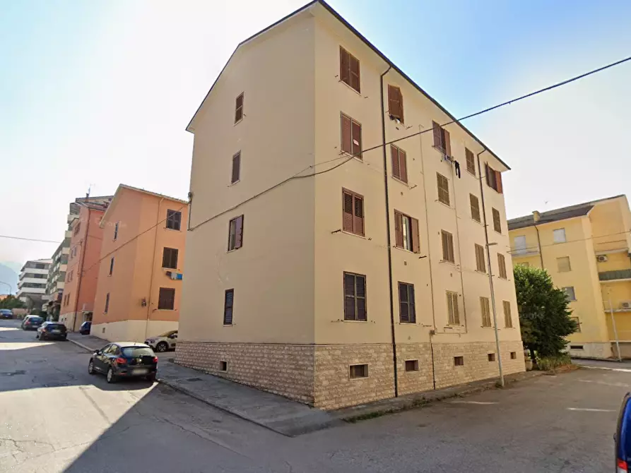 Immagine 21 di Appartamento in vendita  in Via Amleto Contucci a Sulmona