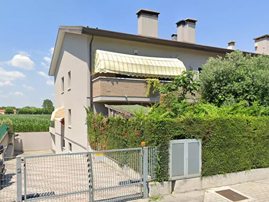 Immagine 1 di Appartamento in vendita  in Via Boccaccio a Casalserugo