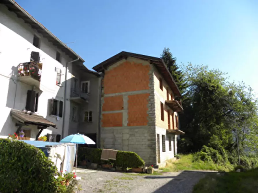 Immagine 1 di Porzione di casa in vendita  in Via Caffarino a Valsecca