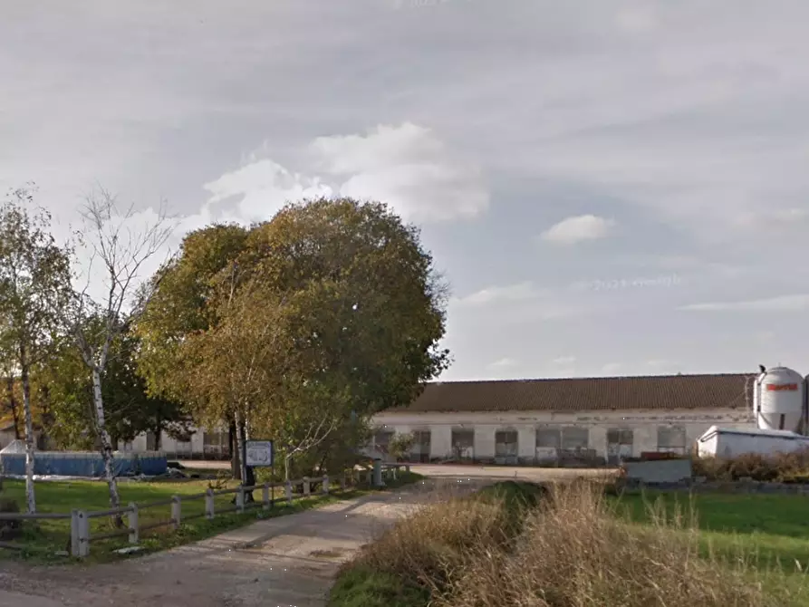 Immagine 1 di Azienda agricola in vendita  in Via San Rocco a Montichiari