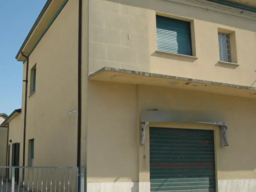 Immagine 1 di Appartamento in vendita  in Via Borse a Alfonsine
