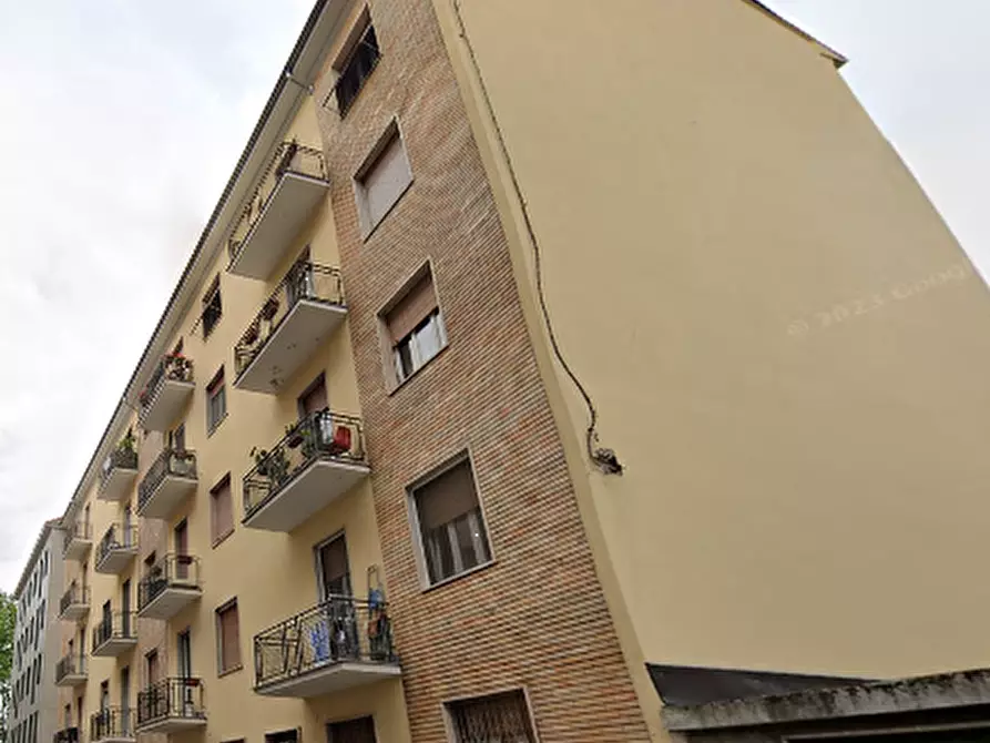 Immagine 1 di Appartamento in vendita  in via Galileo Ferraris a Alessandria