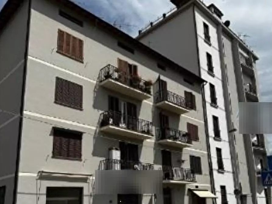 Immagine 1 di Appartamento in vendita  in via Leopoldo Galeotti a Pescia