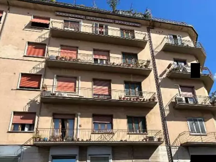 Immagine 1 di Appartamento in vendita  in Via Franchi  a Prato