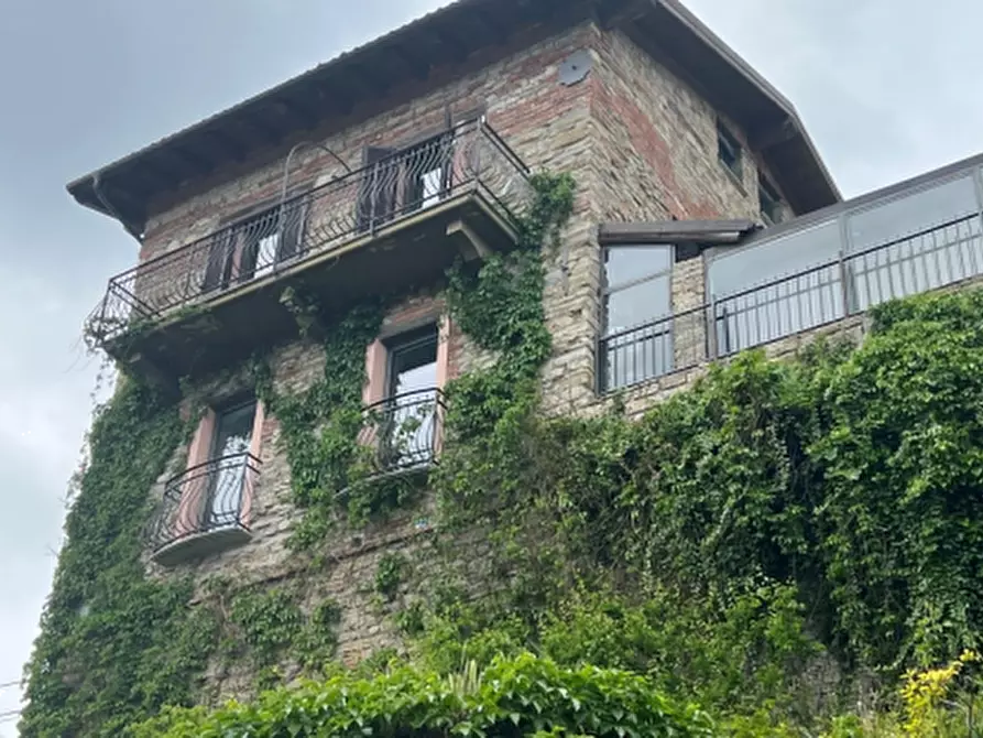 Immagine 1 di Casa indipendente in vendita  in Via Amorina a Cremolino