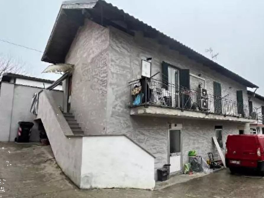 Immagine 1 di Porzione di casa in vendita  in via Carducci  a Bergamasco