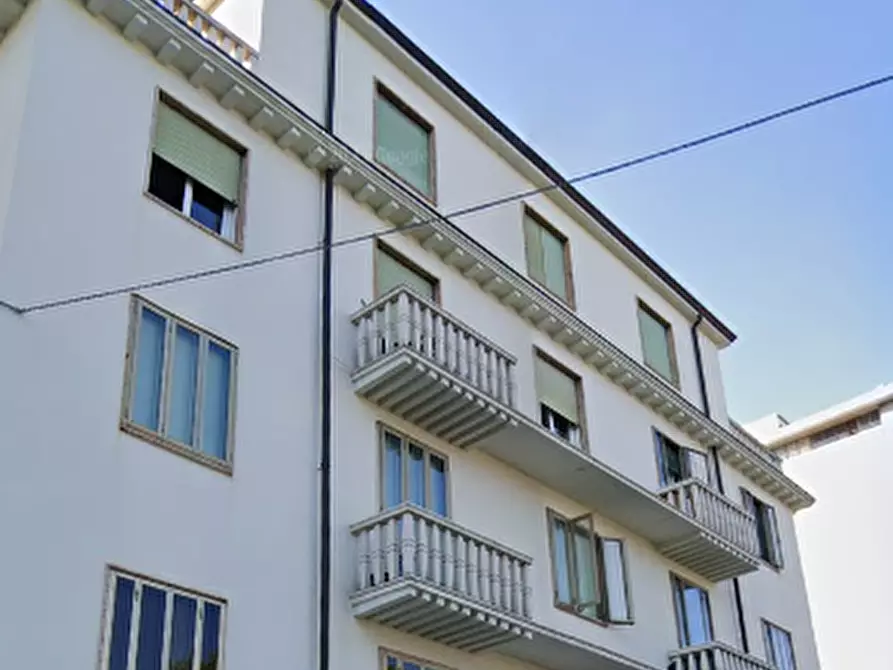 Immagine 1 di Appartamento in vendita  in vicolo tiziano aspetti a Padova