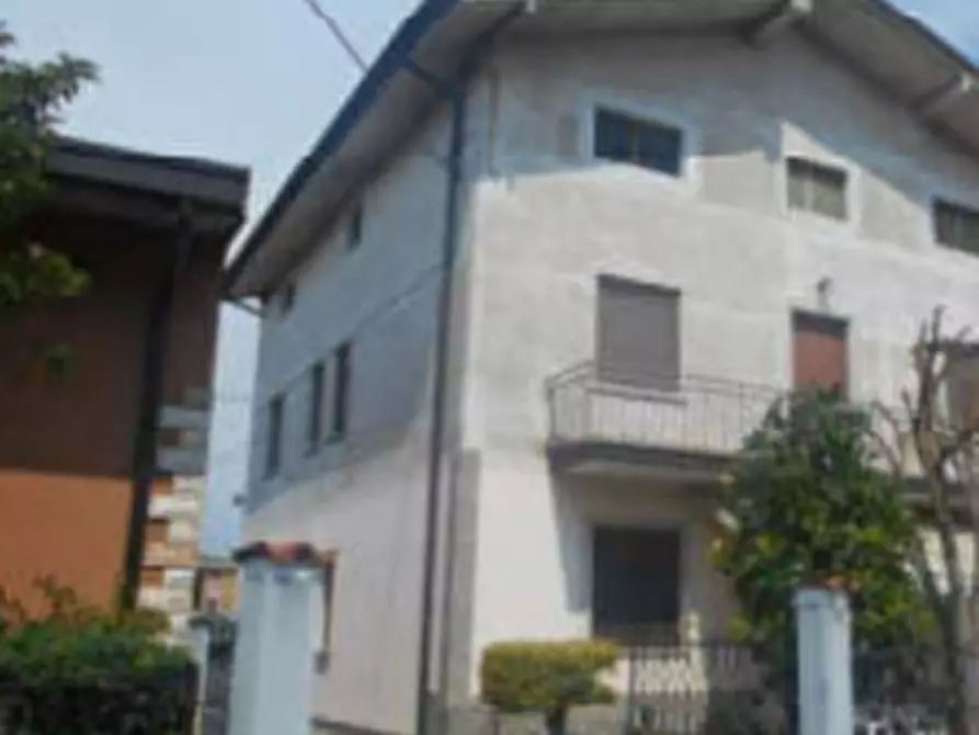 Immagine 1 di Appartamento in vendita  in Via XXV Aprile a Capriano Del Colle