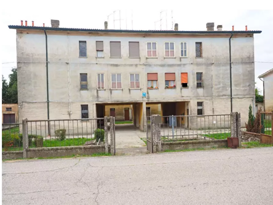 Immagine 1 di Appartamento in vendita  in Via Primo Maggio a Polesella