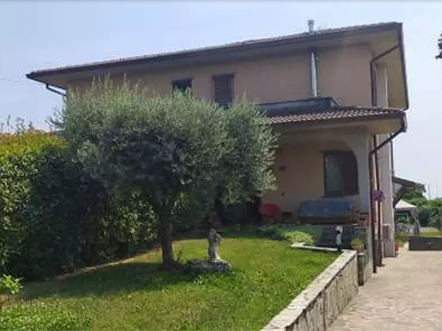 Immagine 1 di Casa bifamiliare in vendita  in via Gasgnoli a Urgnano