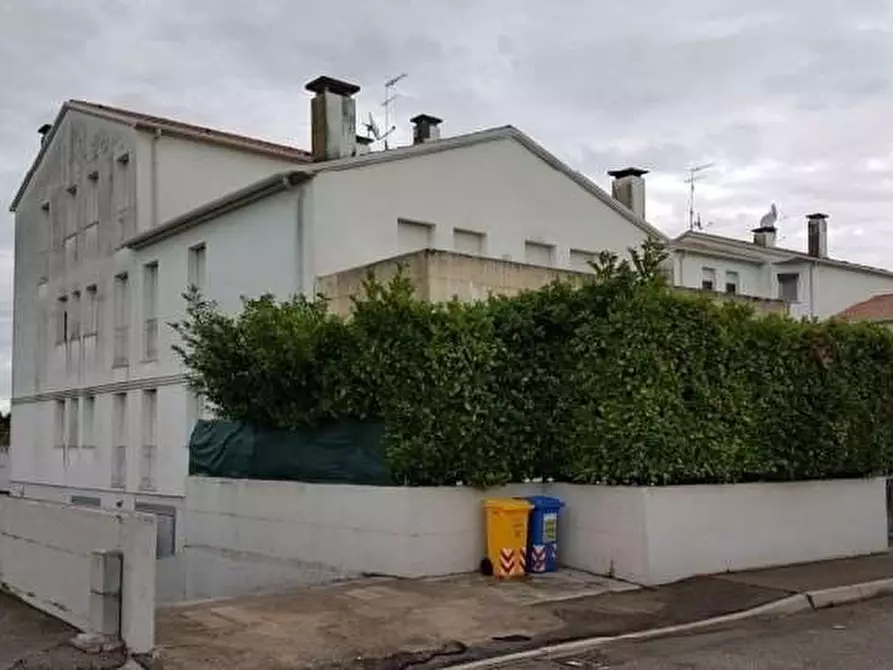 Immagine 1 di Appartamento in vendita  in Via Lugo di Romagna a Nervesa Della Battaglia