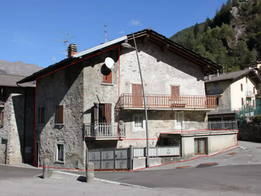 Immagine 1 di Porzione di casa in vendita  in Via XI Febbraio a Gandellino
