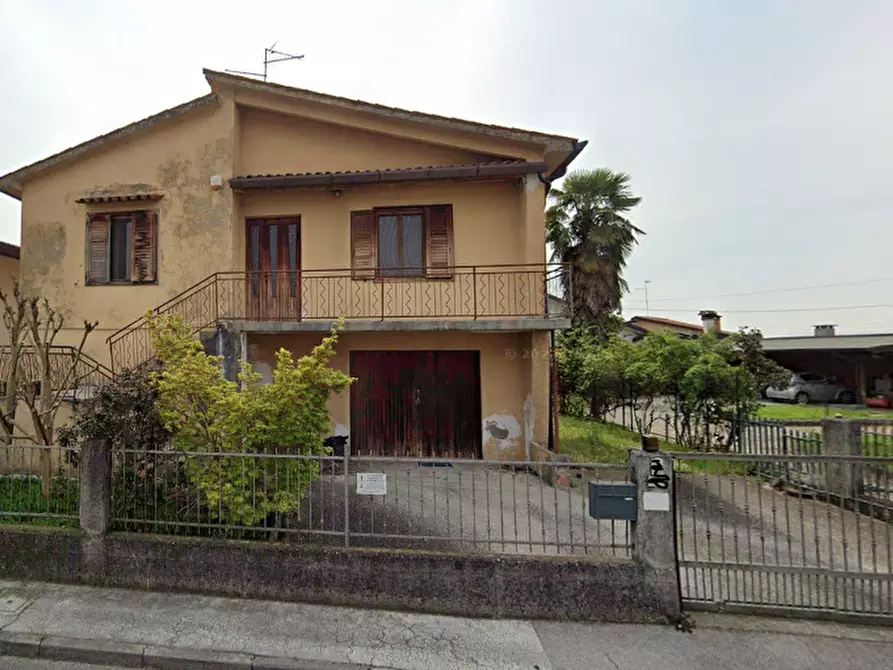 Immagine 1 di Villa in vendita  in via Udine  a San Vito Al Torre