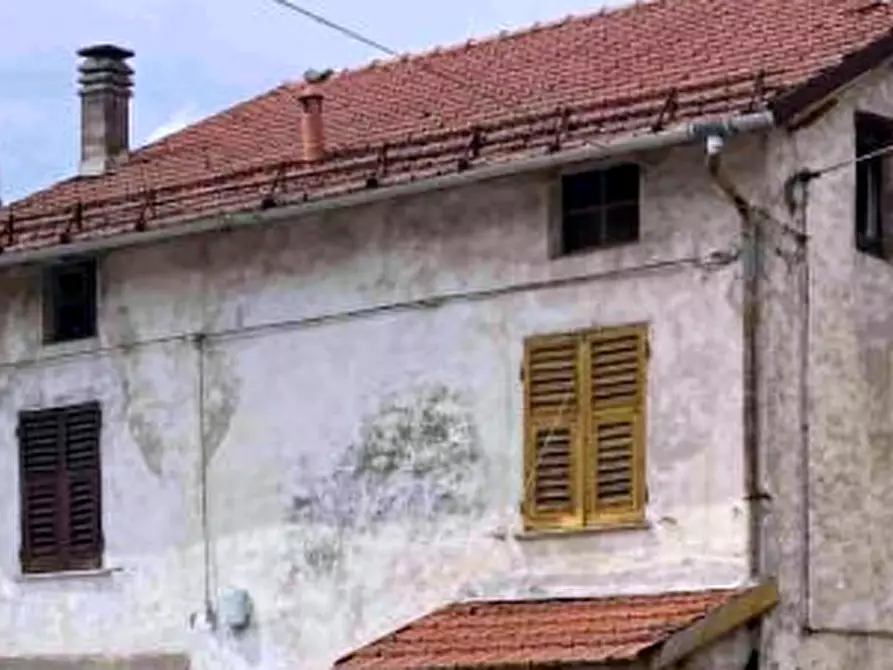 Immagine 1 di Porzione di casa in vendita  in via Italia  a Vignole Borbera