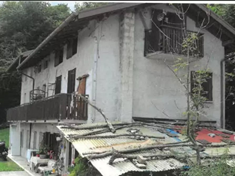 Immagine 1 di Casa indipendente in vendita  in località Roncoi di Dentro a San Gregorio Nelle Alpi