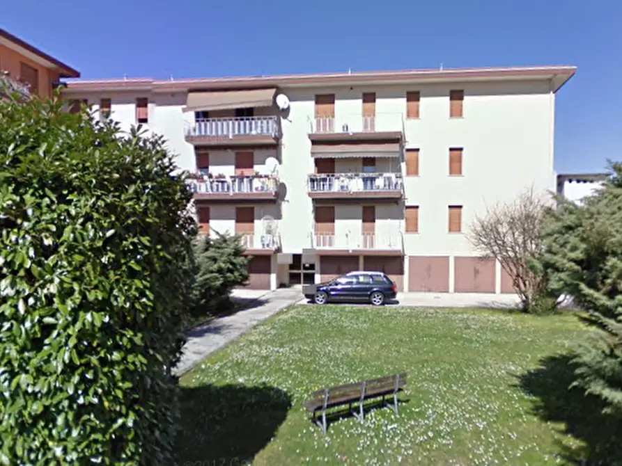 Immagine 1 di Appartamento in vendita  in Via Udine a Villorba