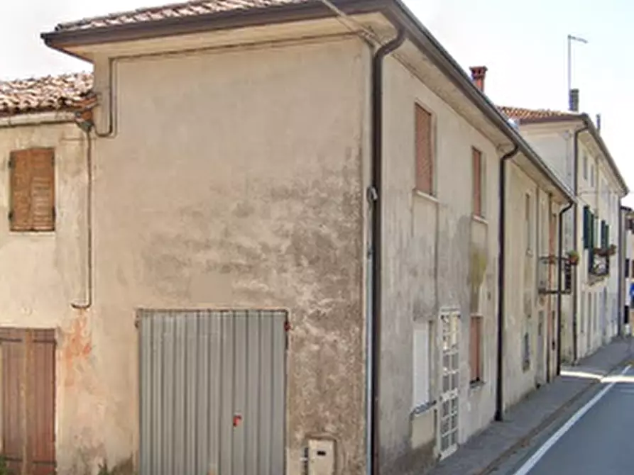 Immagine 1 di Porzione di casa in vendita  in Via Irti Isaia a Spresiano