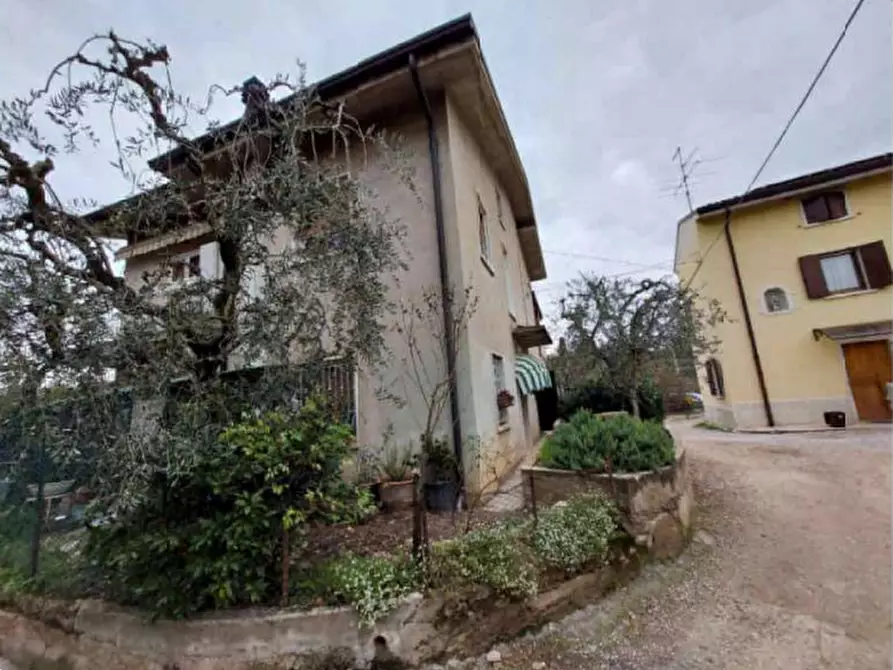 Immagine 1 di Appartamento in vendita  in via Dell’Acqua Fredda a Lazise