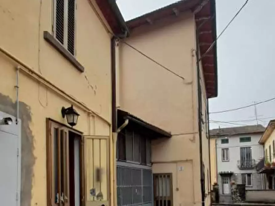 Immagine 1 di Porzione di casa in vendita  in via Borgo di Casale a Prato