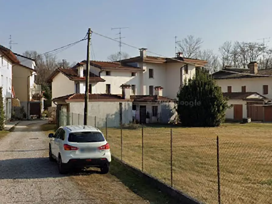 Immagine 1 di Porzione di casa in vendita  in Via Molini a Cordenons