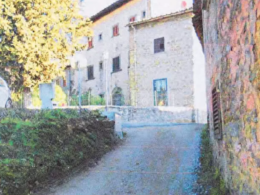 Immagine 1 di Porzione di casa in vendita  in Via Lamole a Greve In Chianti