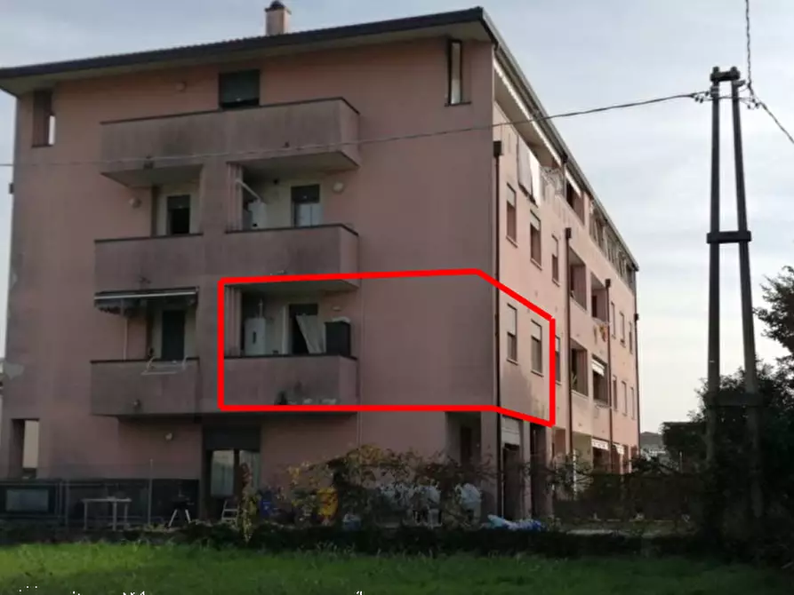 Immagine 1 di Appartamento in vendita  in Via Roma a Resana